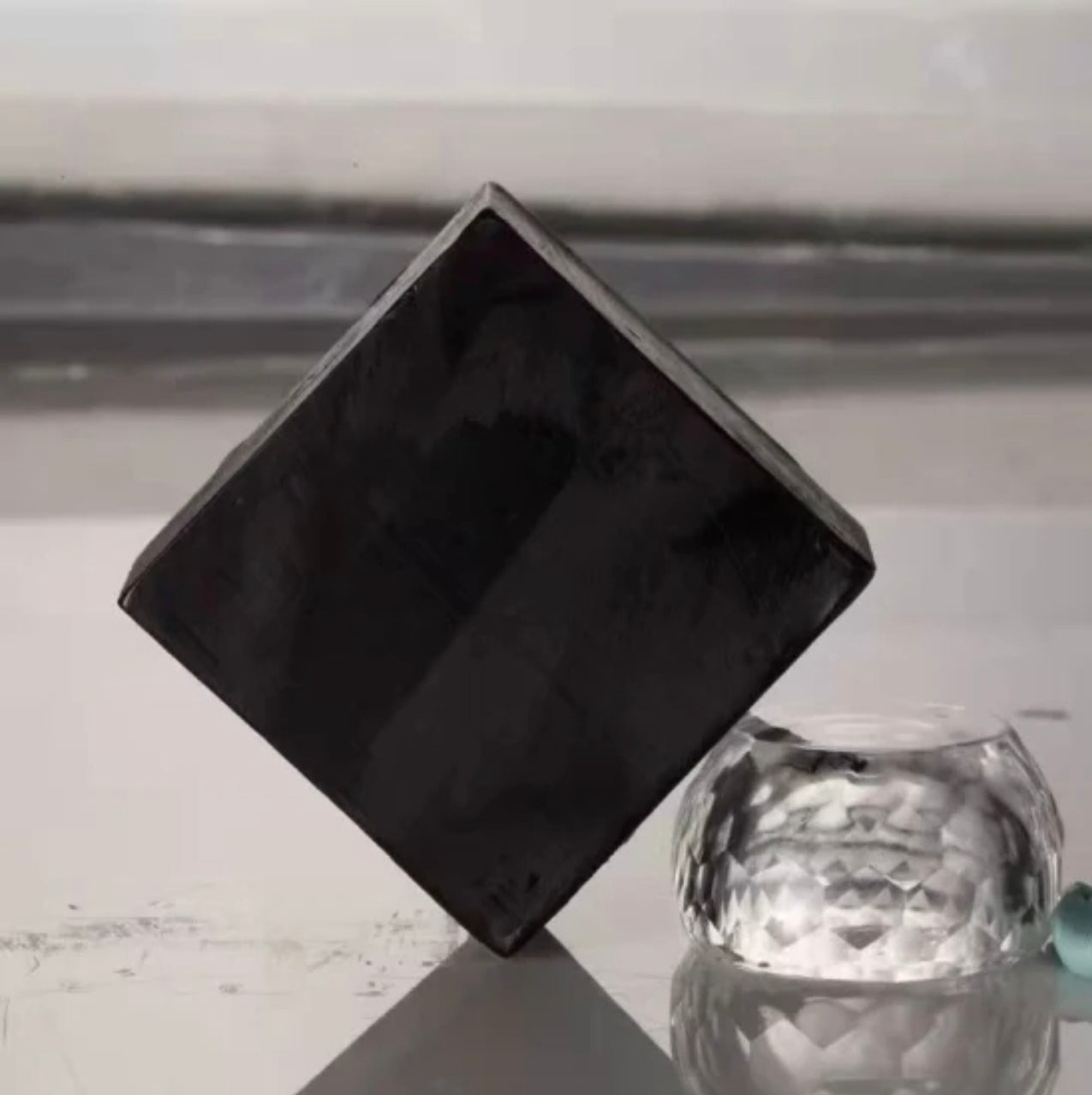 Savon noir  au charbon